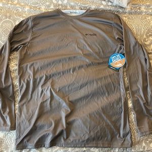 Men’s Columbia long sleeve shirt